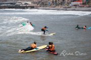 Уроки сёрфинга в Лиме от профессиональных инструкторов.